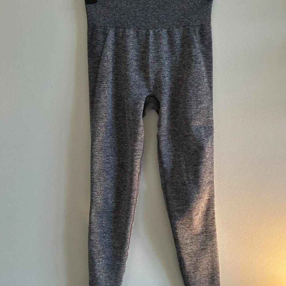 Gymshark woman’s Charcoal leggings
